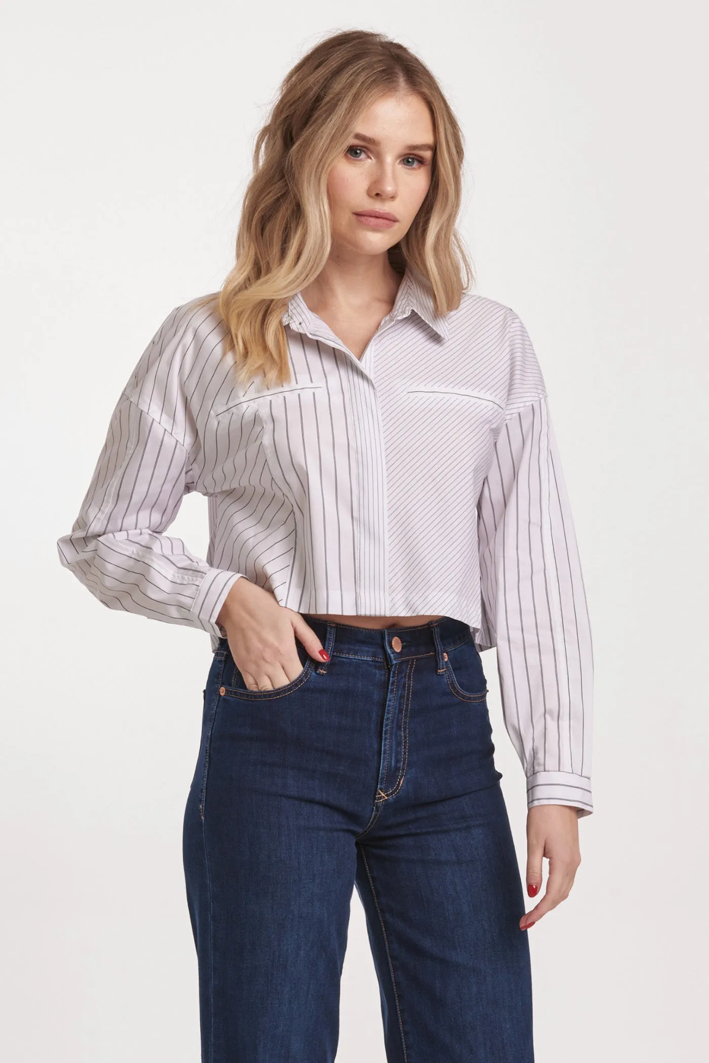 ARIANNA CROPPED FRONT TIE SHIRT BLANK PAPER