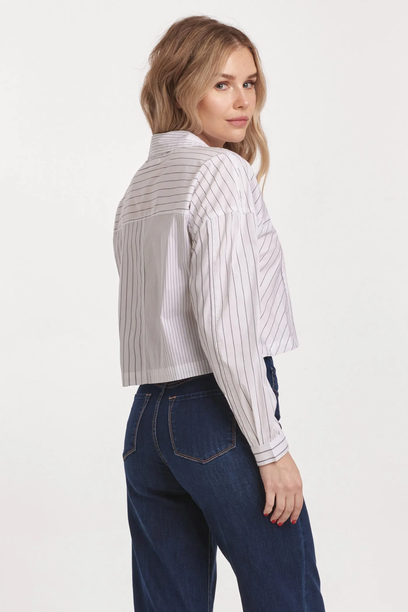 ARIANNA CROPPED FRONT TIE SHIRT BLANK PAPER