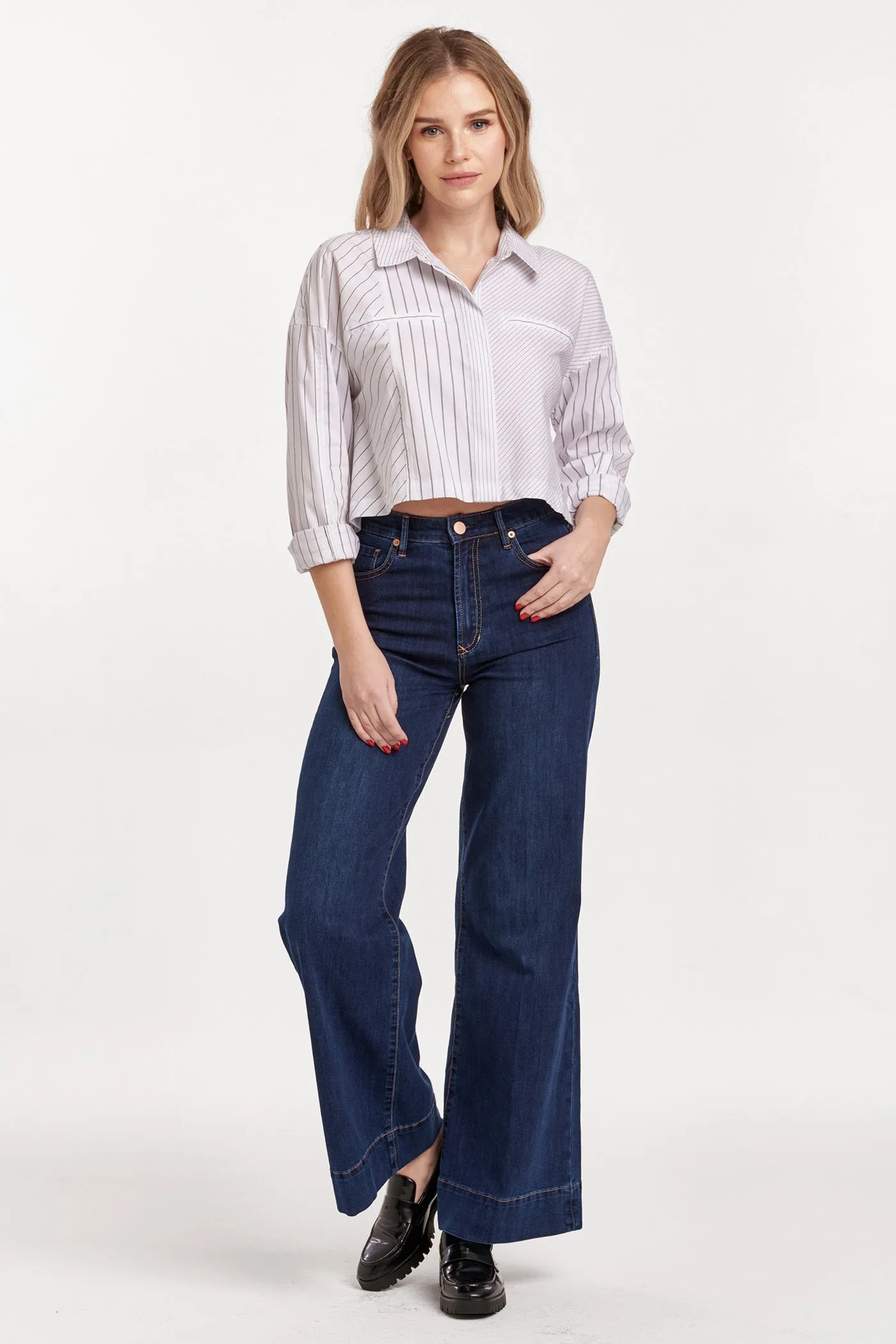 ARIANNA CROPPED FRONT TIE SHIRT BLANK PAPER