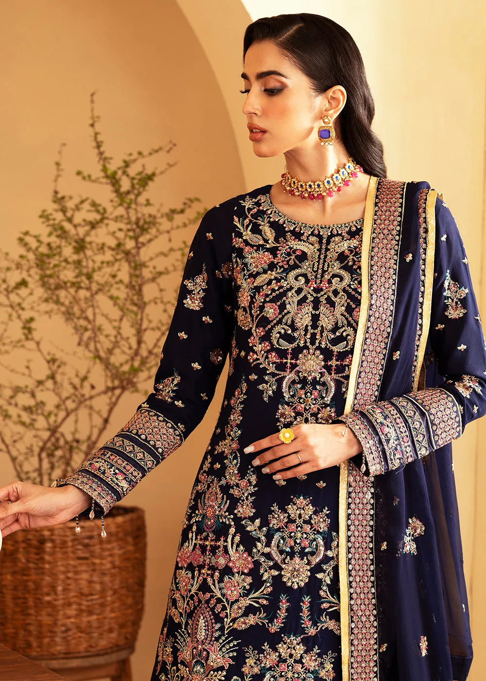 Romansiyyah Luxury Formals '24 by Emaan Adeel | NAGEENA