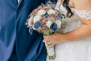 Simple & Elegant Bridal Bouquet